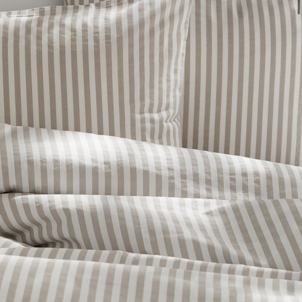 H&M Striped Tan and White Bedding Set